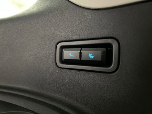 Used 2025 Ford Expedition Active image 35