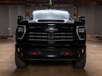 Used 2025 Chevrolet Silverado 2500 LTZ w/ LTZ Plus Package video 2