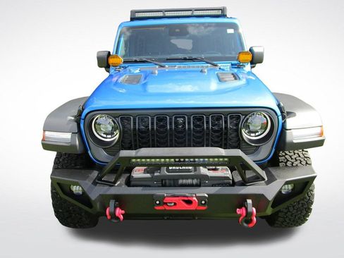 Used 2024 Jeep Wrangler Unlimited Rubicon w/ Technology Group AWD/4WD image 5