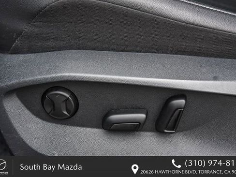 Used 2024 Volkswagen Tiguan SE image 22