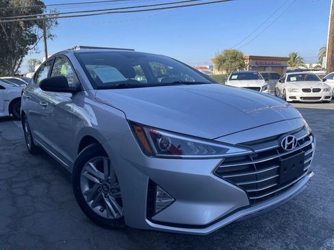 Used 2019 Hyundai Elantra Value Edition w/ Cargo Package FWD image 3