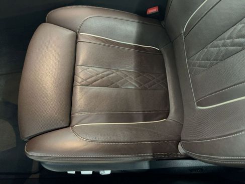 Used 2018 BMW M550i xDrive w/ Dynamic Handling Package image 14