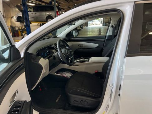 Used 2022 Hyundai Tucson SEL w/ Cargo Package AWD/4WD image 5