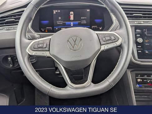 Used 2023 Volkswagen Tiguan SE AWD/4WD image 20