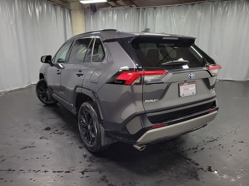 Used 2023 Toyota RAV4 SE AWD/4WD image 6