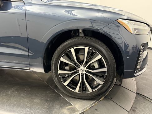 Certified 2024 Volvo XC60 B5 Plus w/ Protection Package Premier AWD/4WD image 8