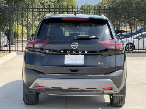 Used 2023 Nissan Rogue SL w/ SL Premium Package FWD image 4