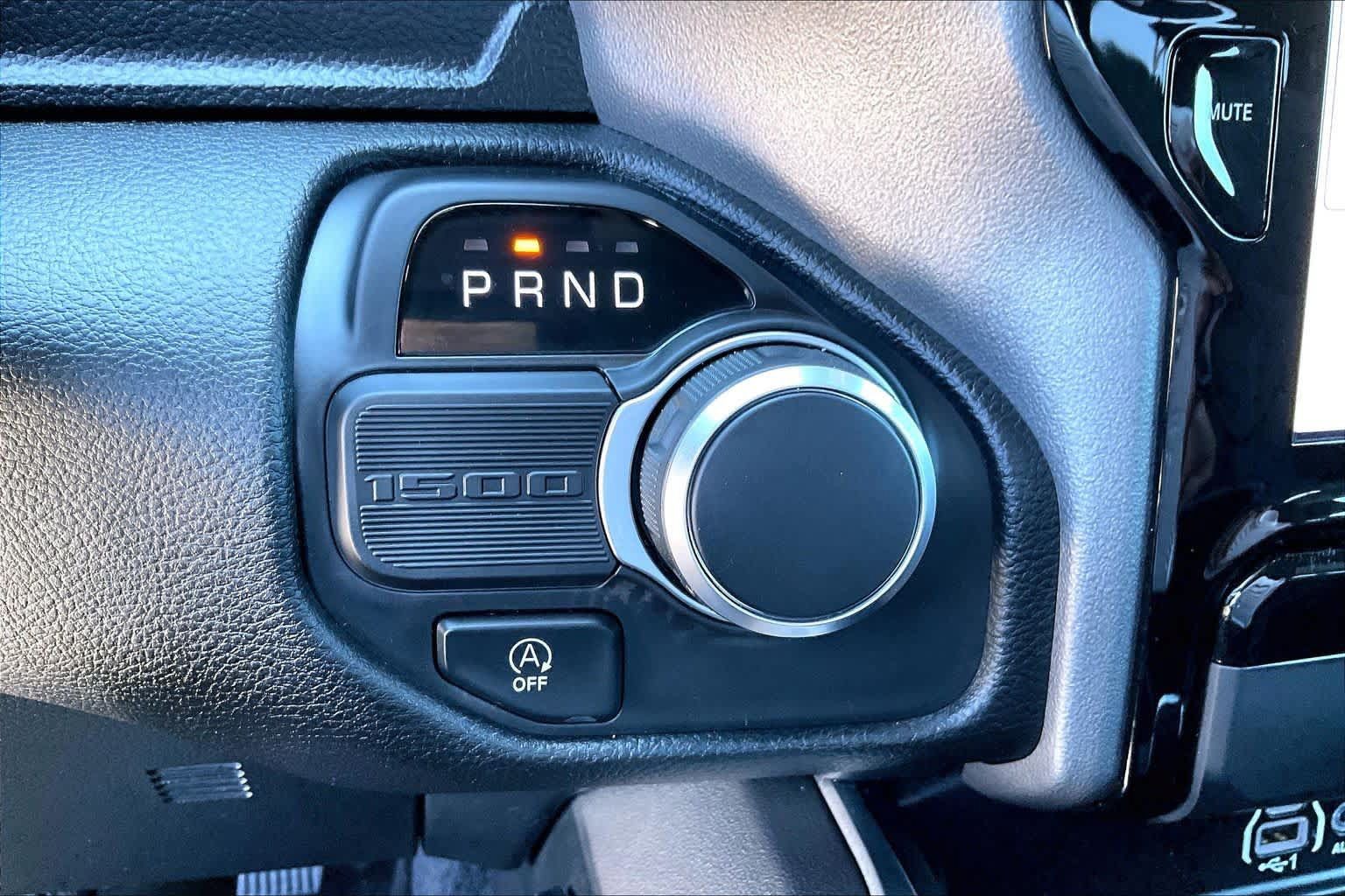 Used 2025 RAM 1500 Lone Star RWD image 32