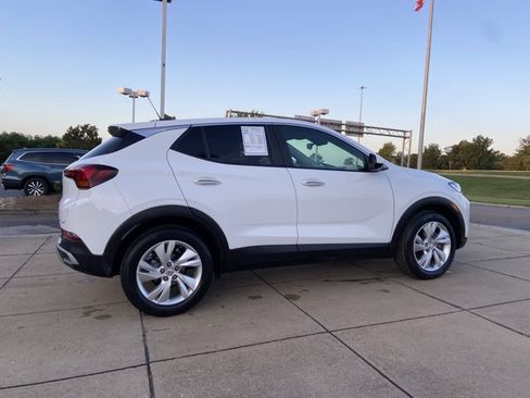 Used 2024 Buick Encore GX Preferred FWD image 12