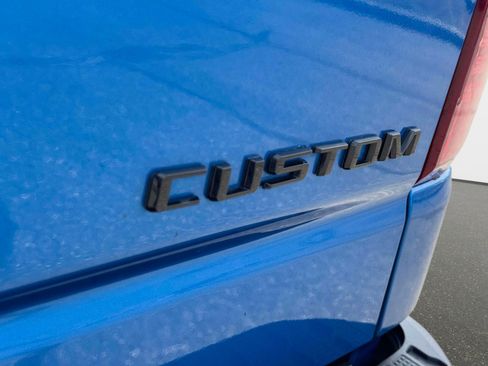 Used 2022 Chevrolet Silverado 1500 Custom image 12