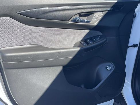 Used 2025 Chevrolet TrailBlazer LT w/ Convenience Package image 15