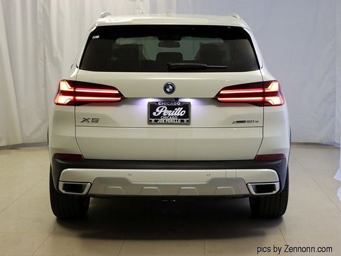 New 2026 BMW X5 xDrive50e w/ Executive Package image 7