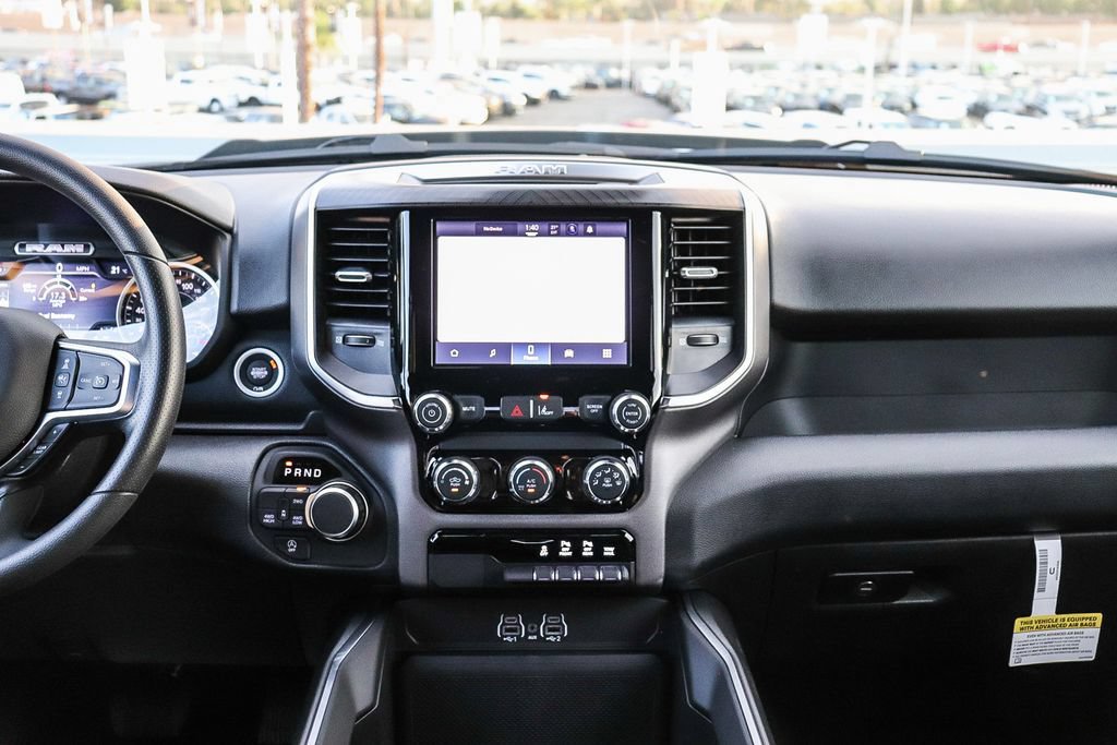 New 2026 RAM 1500 Express AWD/4WD image 16