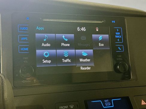 Used 2015 Toyota Sienna LE image 16