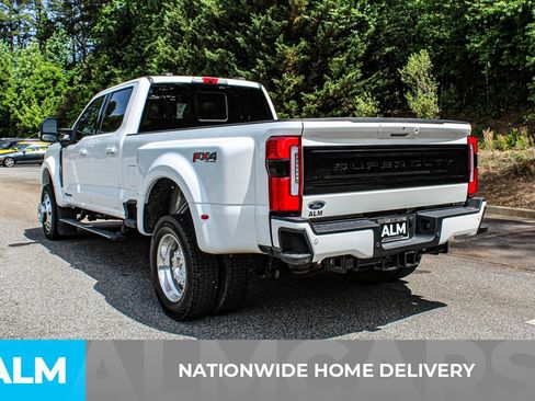 Used 2025 Ford F450 Platinum w/ FX4 Off-Road Package AWD/4WD image 4