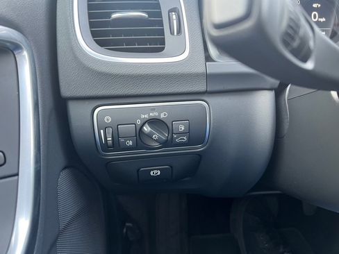 Used 2017 Volvo S60 T5 Dynamic image 25