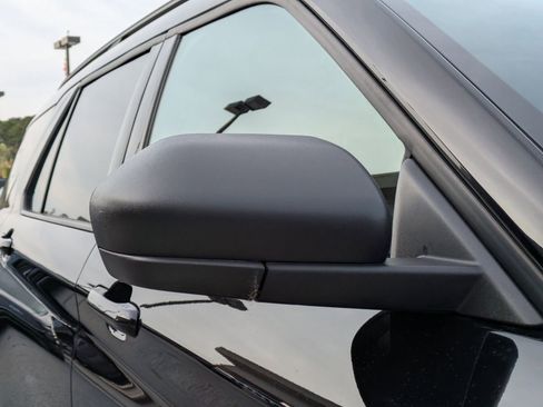 Certified 2023 Ford Explorer XLT image 12