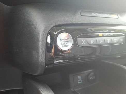 Certified 2023 Ford Escape Platinum w/ Premium Technology Package AWD/4WD image 25