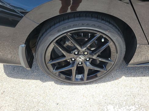 Used 2022 Honda Civic Sport image 11