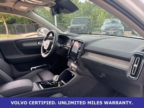Certified 2023 Volvo XC40 B5 Ultimate w/ Protection Package Premier AWD/4WD image 14