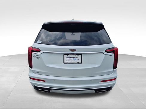 Used 2022 Cadillac XT6 Premium Luxury w/ Technology Package AWD/4WD image 4
