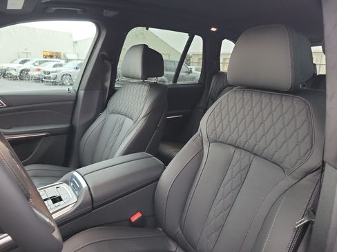 New 2026 BMW X5 M60i w/ Executive Package AWD/4WD image 17