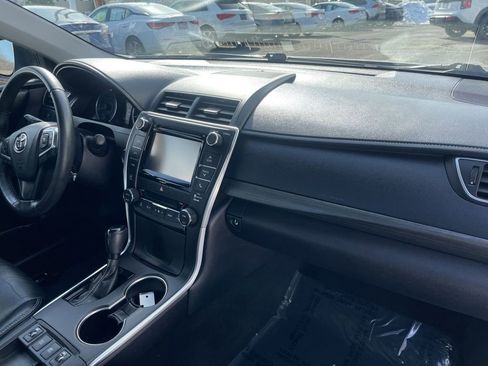 Used 2017 Toyota Camry XLE image 17