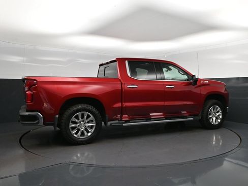 Used 2021 Chevrolet Silverado 1500 LTZ w/ LTZ Premium Package AWD/4WD image 8