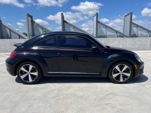 Used 2014 Volkswagen Beetle R-Line FWD image 4
