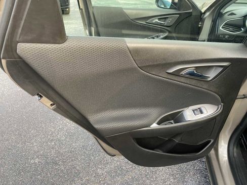 Used 2024 Chevrolet Malibu LT image 31