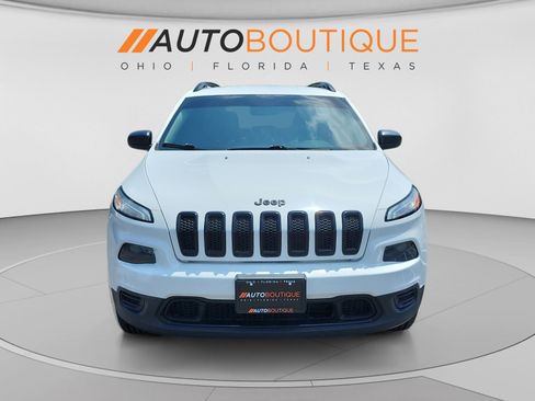 Used 2018 Jeep Cherokee Sport AWD/4WD image 8