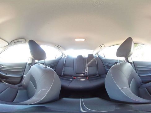 Used 2025 Nissan Altima 2.5 SV FWD image 43