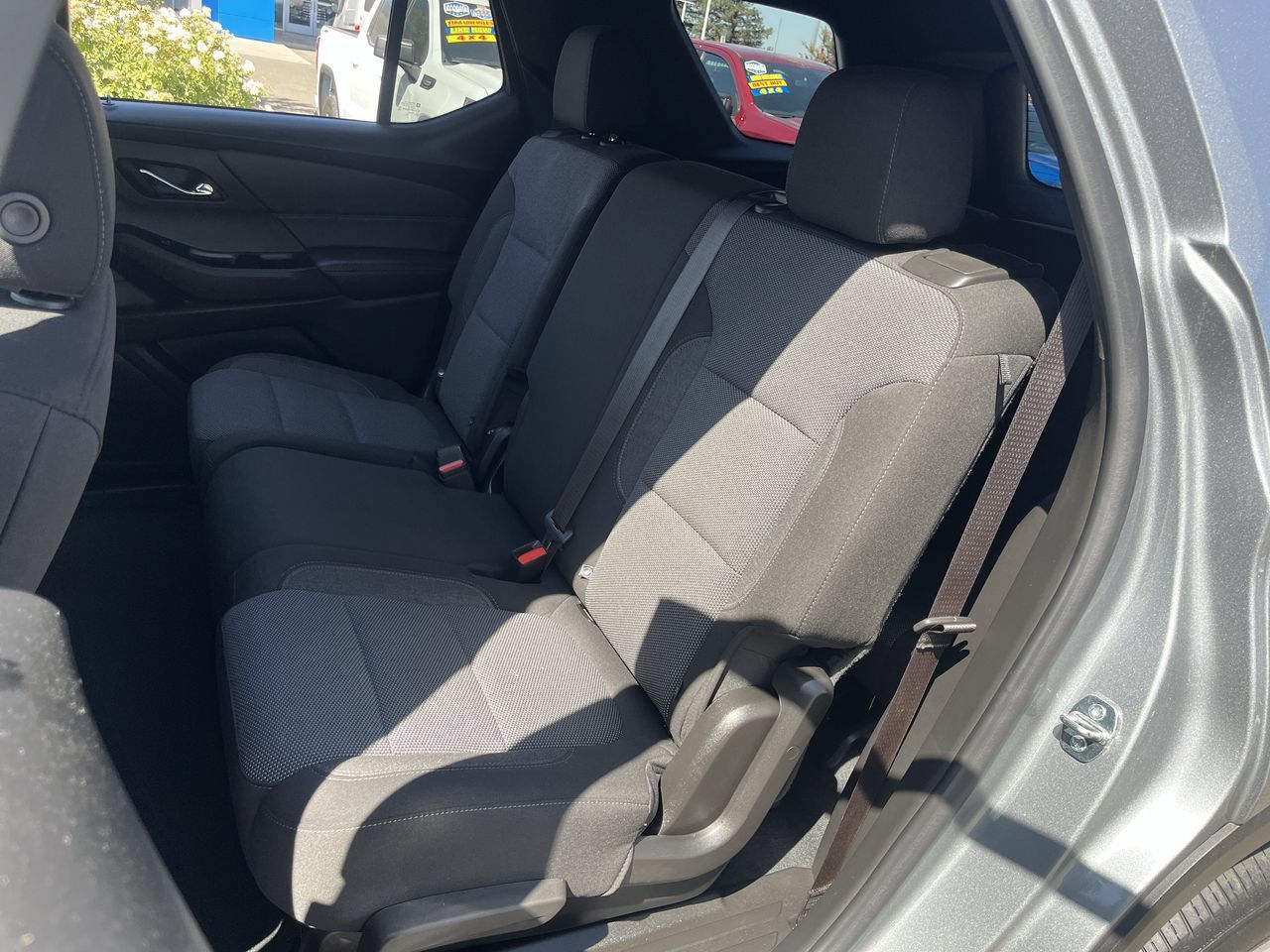 Used 2023 Chevrolet Traverse LT w/ LPO, Cargo Package FWD image 22