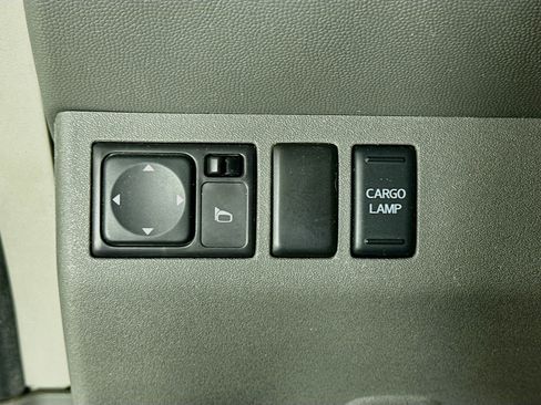 Used 2014 Nissan Frontier SV RWD image 17