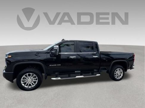 Used 2025 Chevrolet Silverado 2500 LT w/ Z71 Chrome Sport Edition AWD/4WD image 6