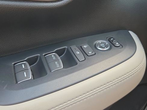 New 2026 Honda HR-V EX-L image 17