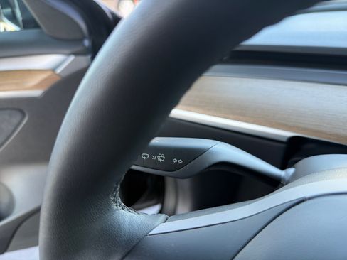 Used 2023 Tesla Model 3 Standard Range RWD image 19