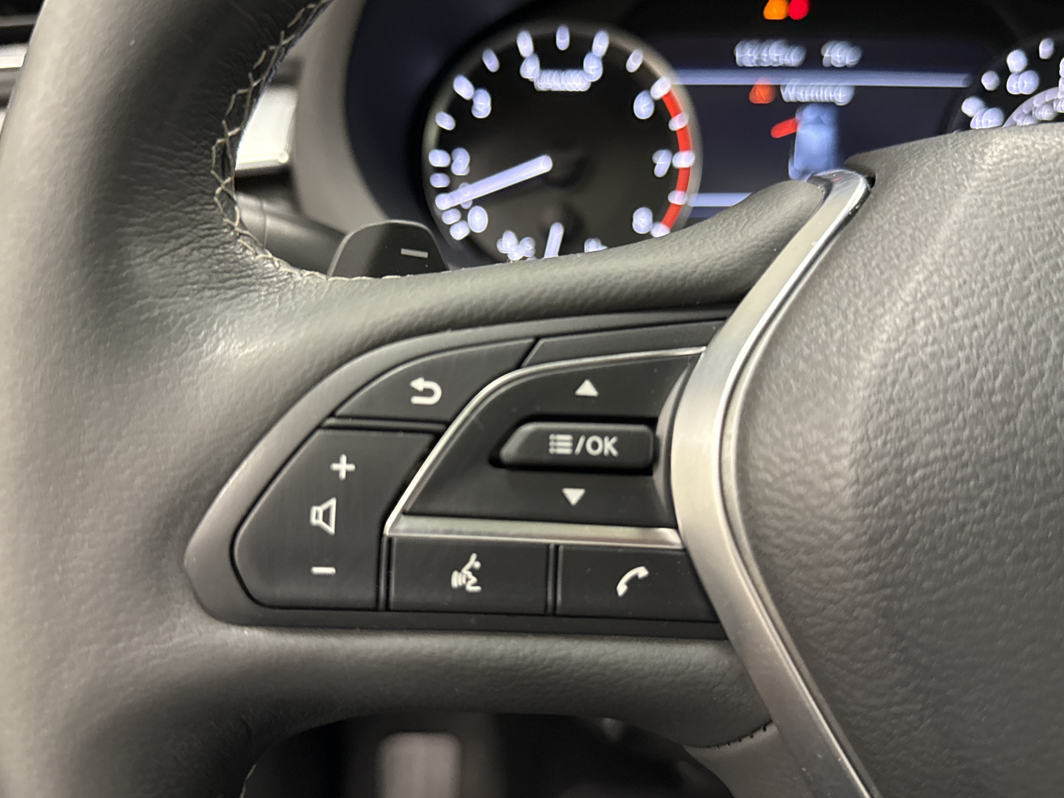 Used 2019 INFINITI QX50 FWD image 19