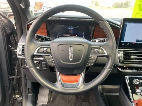 Used 2024 Lincoln Navigator Reserve AWD/4WD image 22