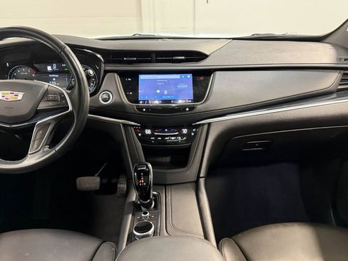 Used 2024 Cadillac XT5 Premium Luxury image 18
