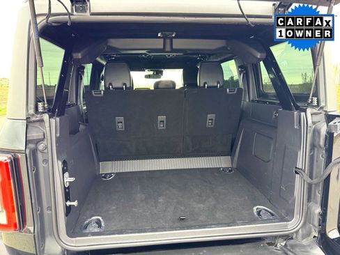 Used 2024 Ford Bronco Wildtrak image 9