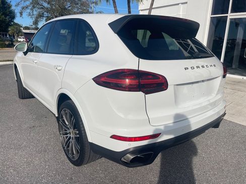 Used 2018 Porsche Cayenne Platinum Edition image 7