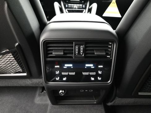 New 2026 Porsche Cayenne S AWD/4WD image 18