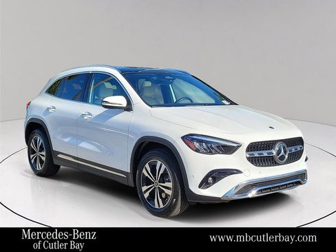 Certified 2025 Mercedes-Benz GLA 250 image 1