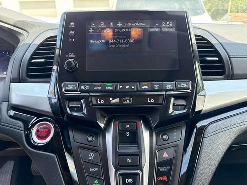 Used 2023 Honda Odyssey Touring image 26