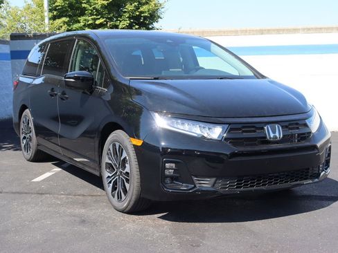 Certified 2026 Honda Odyssey Elite image 7