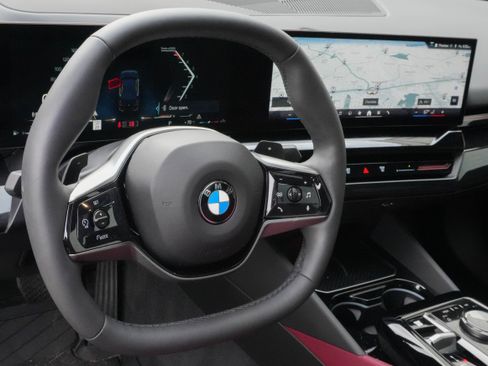 Certified 2024 BMW 530i w/ Premium Package image 10