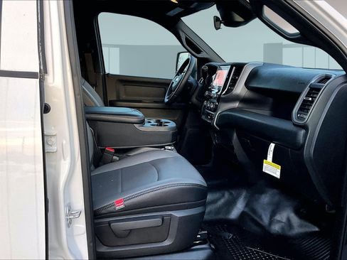 New 2025 RAM 3500 Tradesman w/ Chrome Appearance Group AWD/4WD image 26