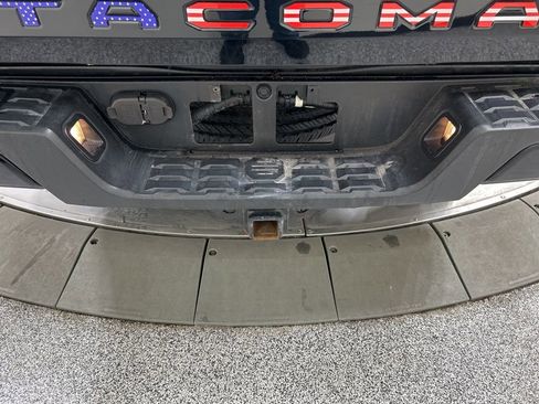 Used 2020 Toyota Tacoma TRD Sport image 23