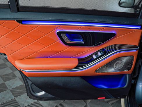 Certified 2023 Mercedes-Benz S 500 4MATIC image 24